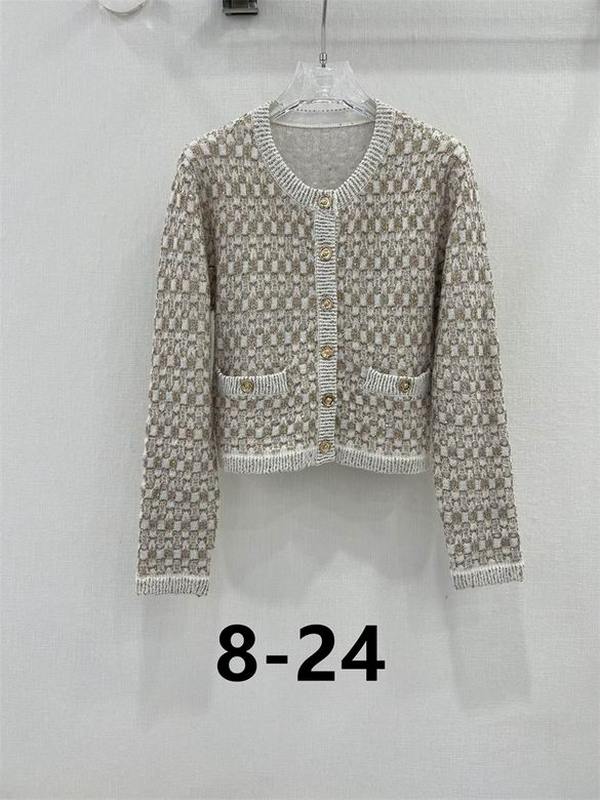 Chanel Women's Suits 4